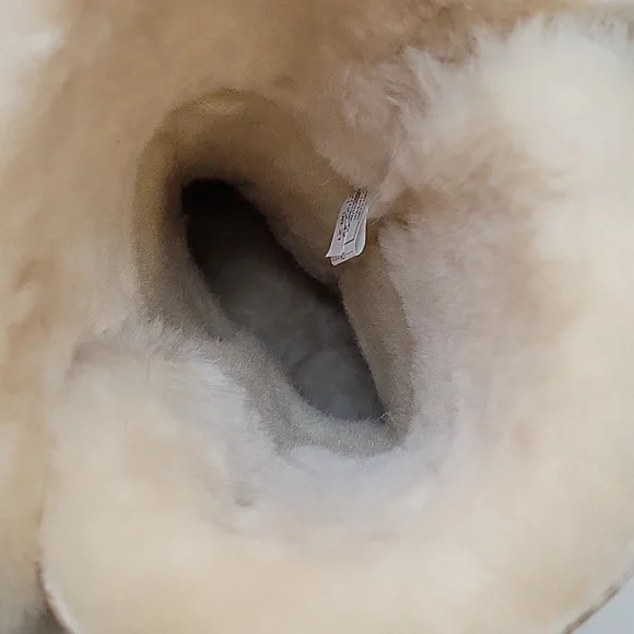 BEARPAW Women's Lori Hickory Boots US 10, 12 inches tall - Picture 11 of 17